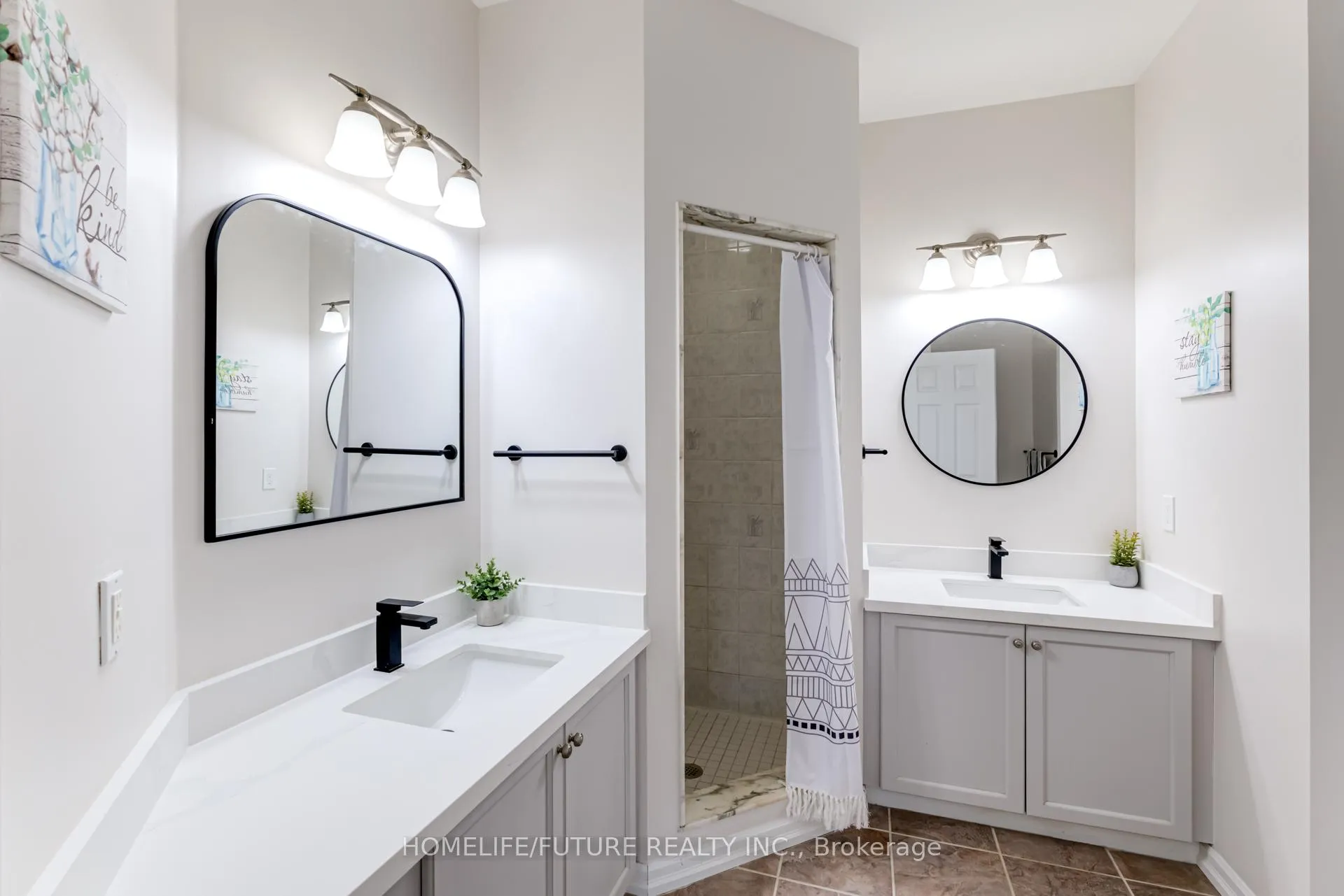 Photo 23 of 1073 Mountview Drive, Oshawa, Pinecrest — HOMEH