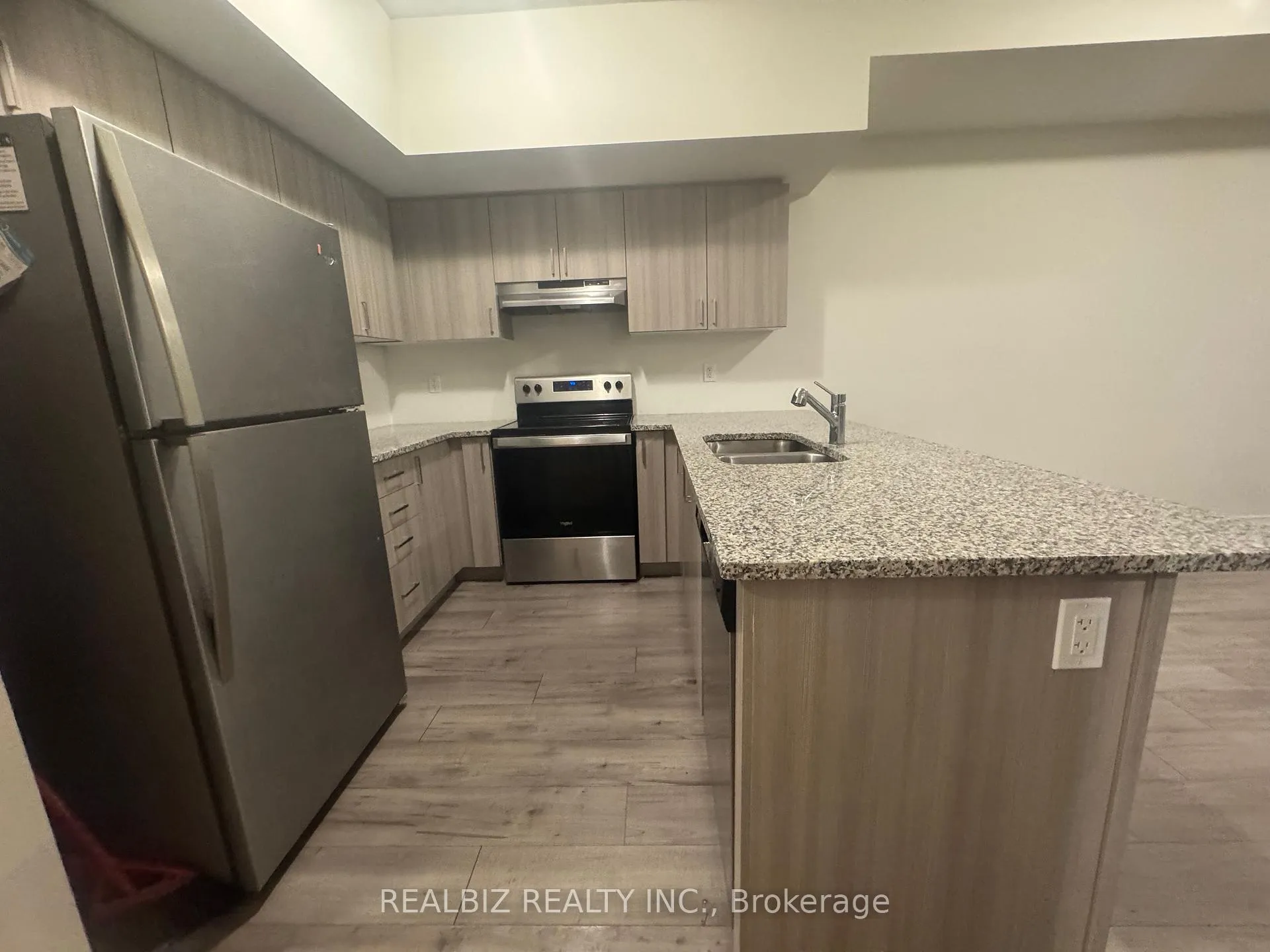 Photo 4 of 2619 Magdalen Path, Oshawa, Windfields — HOMEH