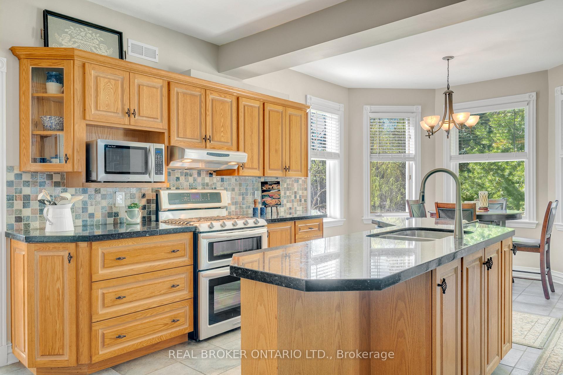 Photo 17 of 101 Pine Brook Lane, Ottawa, Huntley Ward (South West) — HOMEH