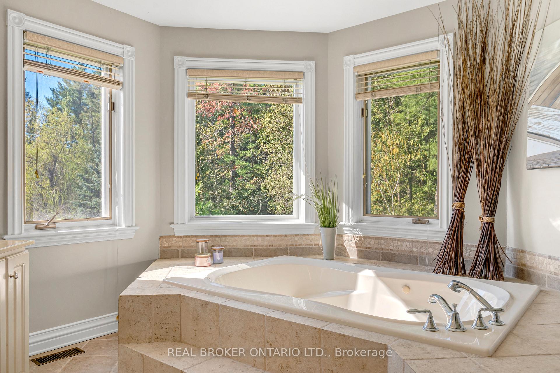Photo 33 of 101 Pine Brook Lane, Ottawa, Huntley Ward (South West) — HOMEH