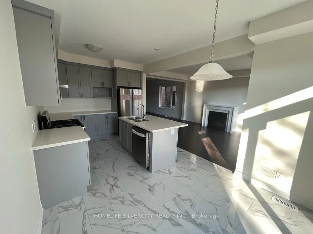 Photo 2 of 82 Broadacre Drive, Kitchener — HOMEH