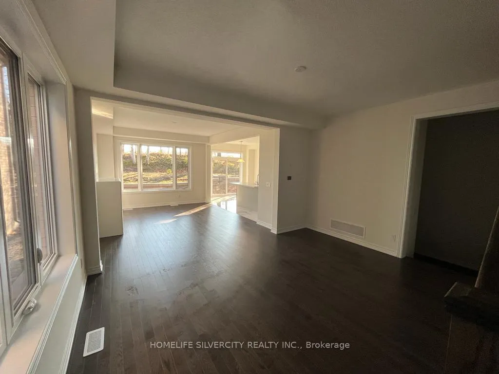 Photo 4 of 82 Broadacre Drive, Kitchener — HOMEH