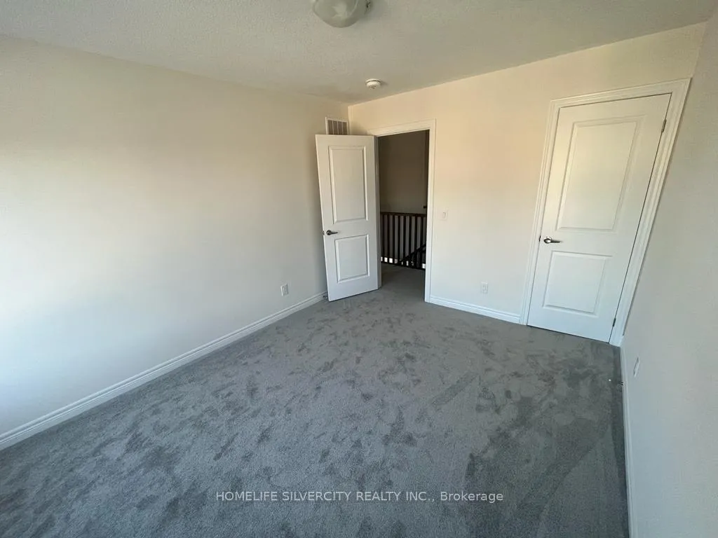 Photo 12 of 82 Broadacre Drive, Kitchener — HOMEH