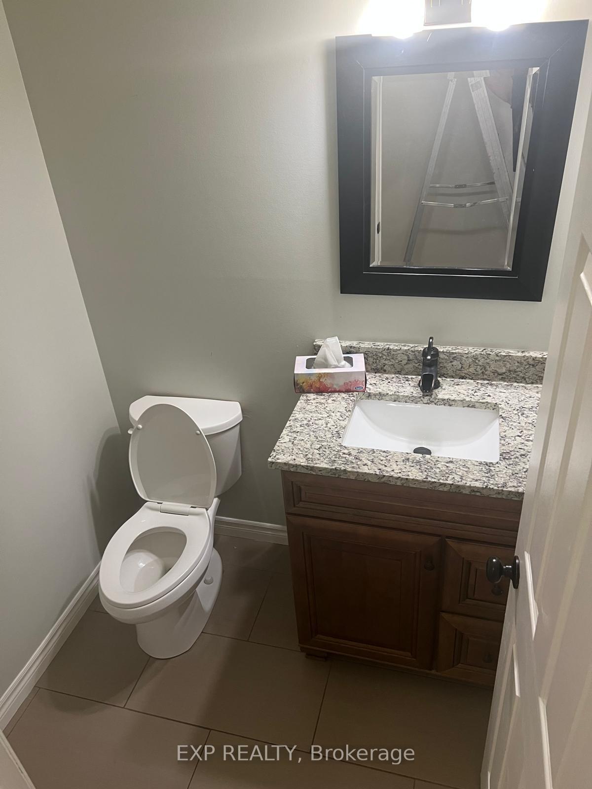 Photo 5 of Unit Main, 62 Gibbon Drive, Barrie, Letitia Heights — HOMEH