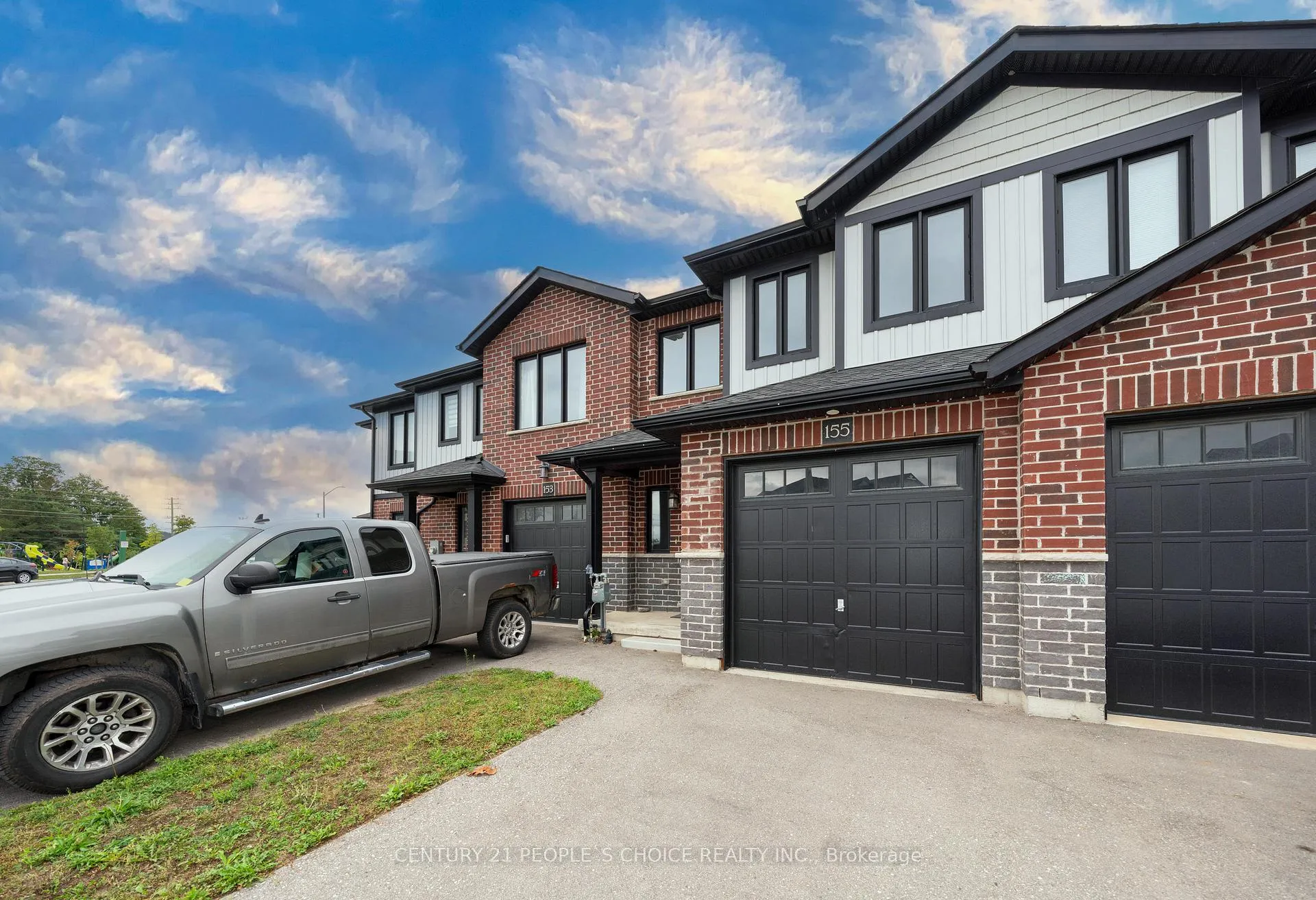 Photo 2 of 155 Rochefort Street, Kitchener, Huron Park — HOMEH