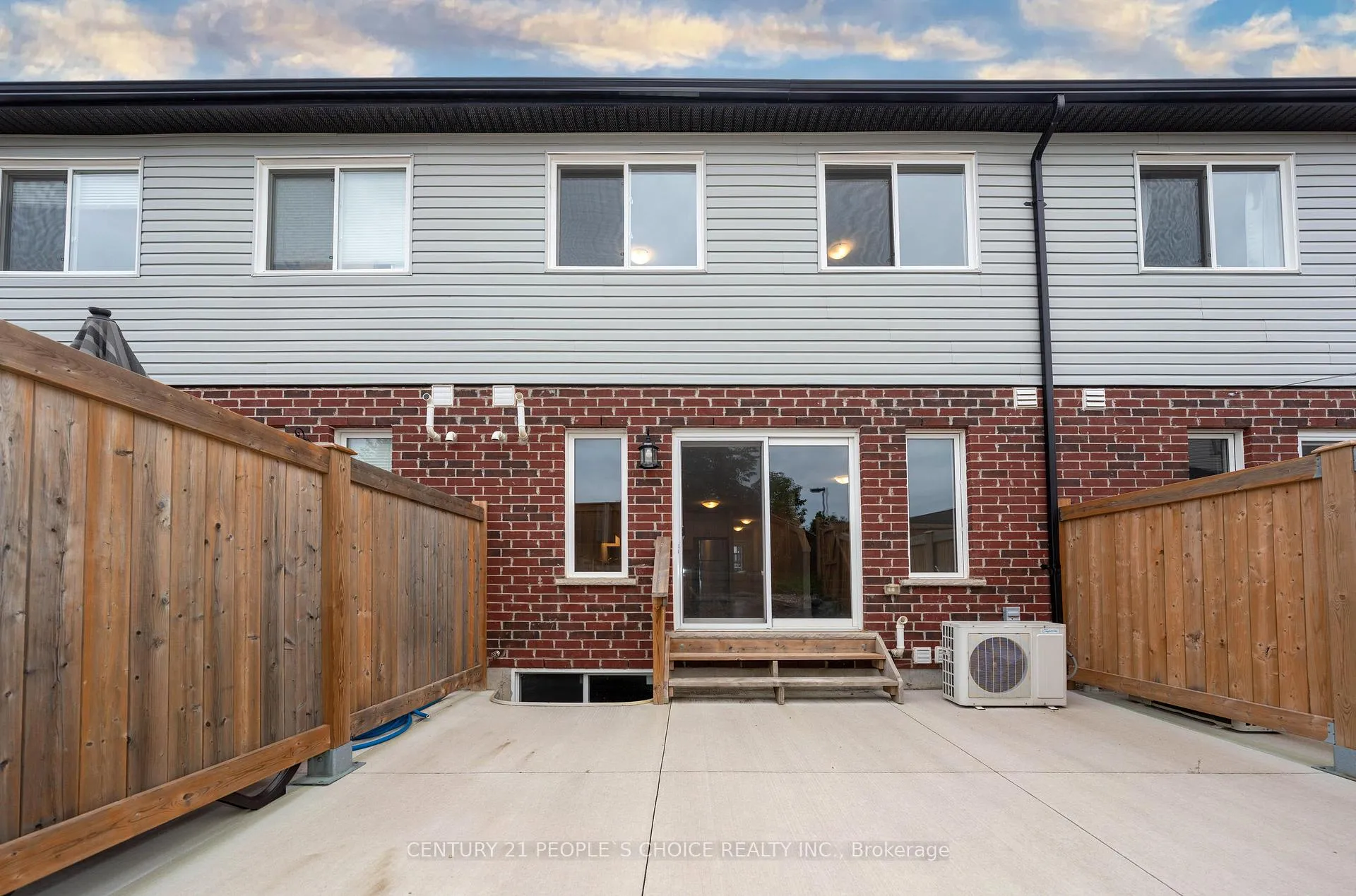 Photo 8 of 155 Rochefort Street, Kitchener, Huron Park — HOMEH