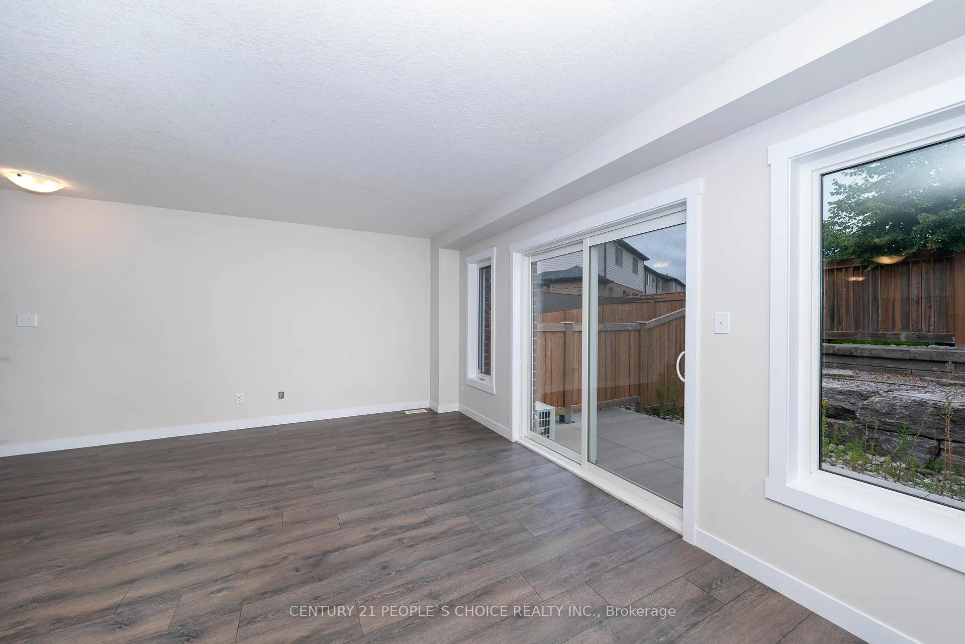Photo 15 of 155 Rochefort Street, Kitchener, Huron Park — HOMEH