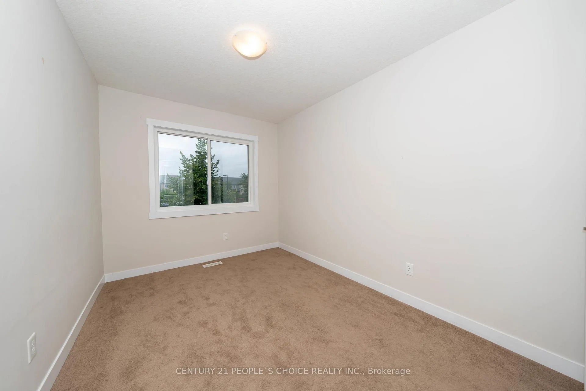 Photo 24 of 155 Rochefort Street, Kitchener, Huron Park — HOMEH