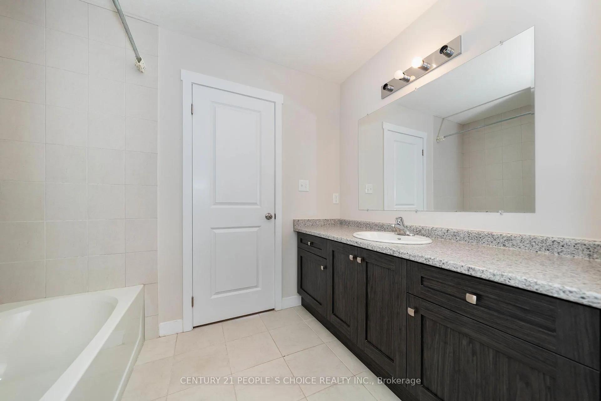 Photo 29 of 155 Rochefort Street, Kitchener, Huron Park — HOMEH