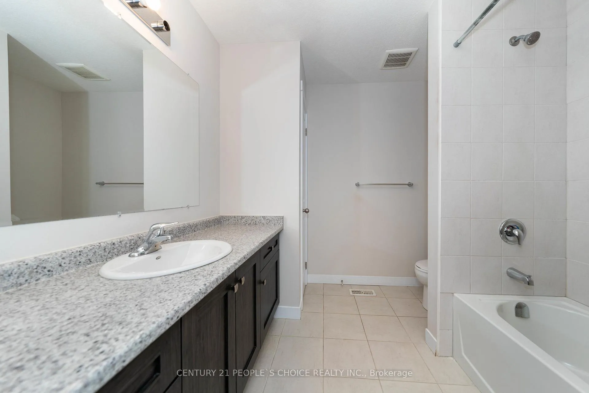 Photo 30 of 155 Rochefort Street, Kitchener, Huron Park — HOMEH