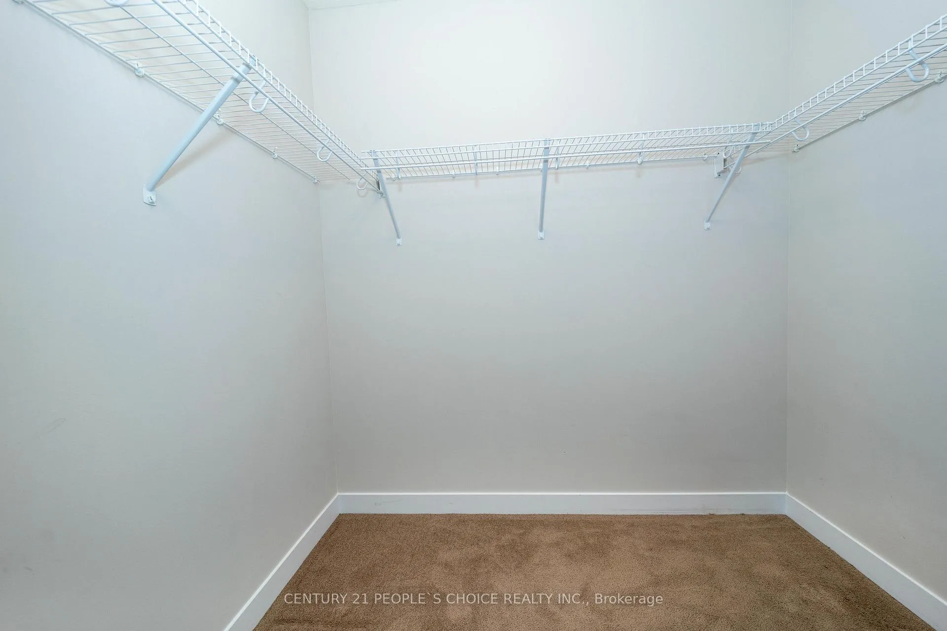 Photo 31 of 155 Rochefort Street, Kitchener, Huron Park — HOMEH