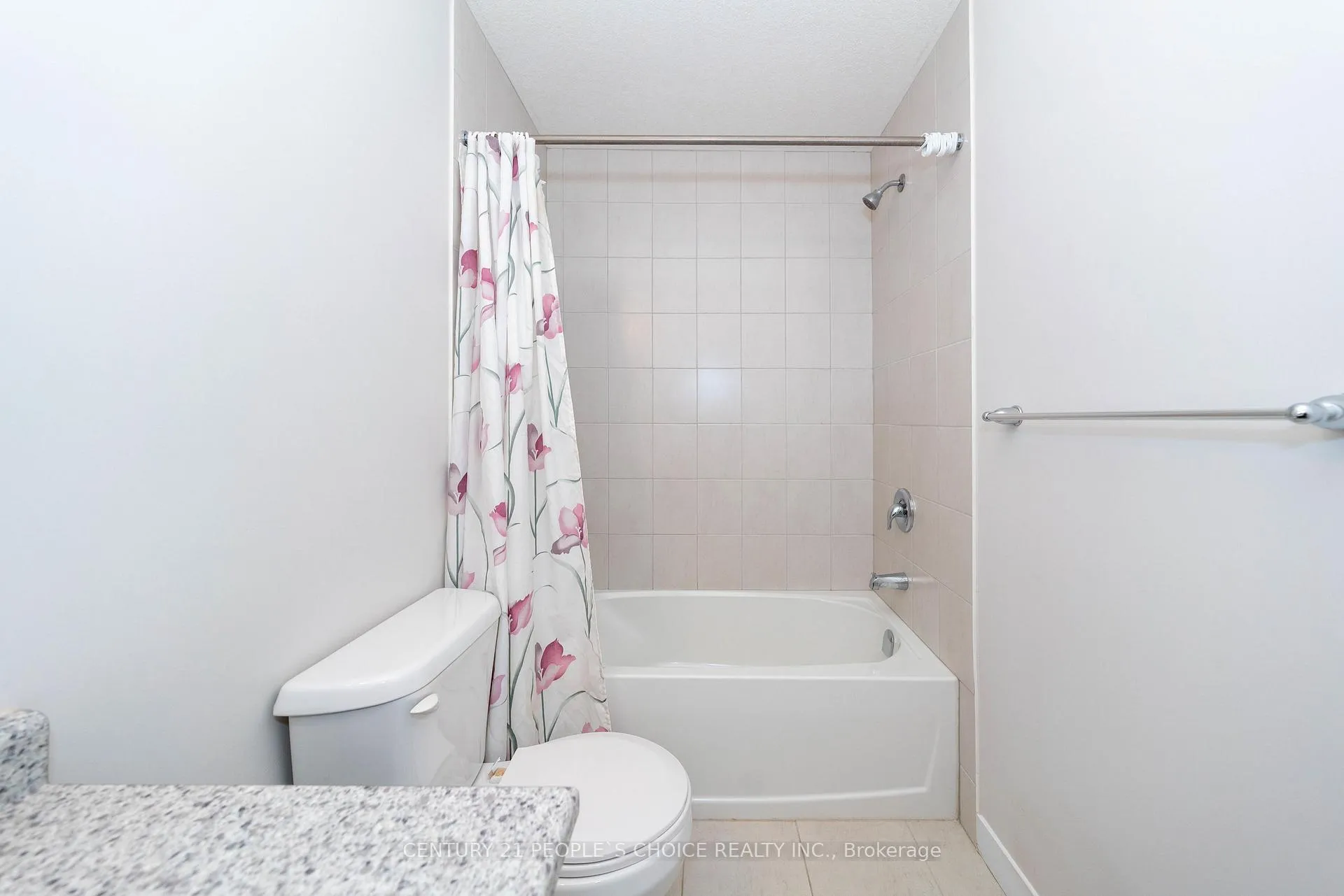 Photo 35 of 155 Rochefort Street, Kitchener, Huron Park — HOMEH