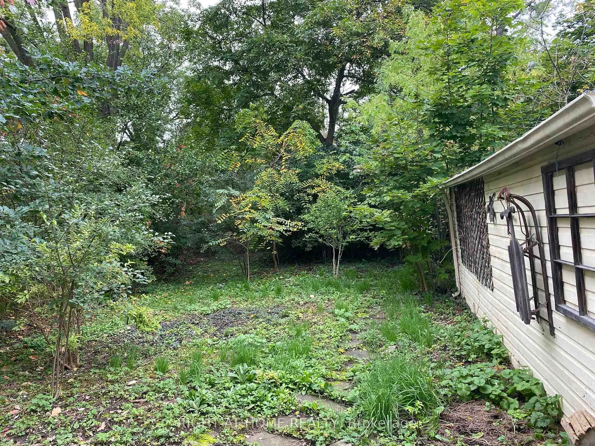 Photo 2 of 112 Baker Avenue, Richmond Hill, Crosby — HOMEH