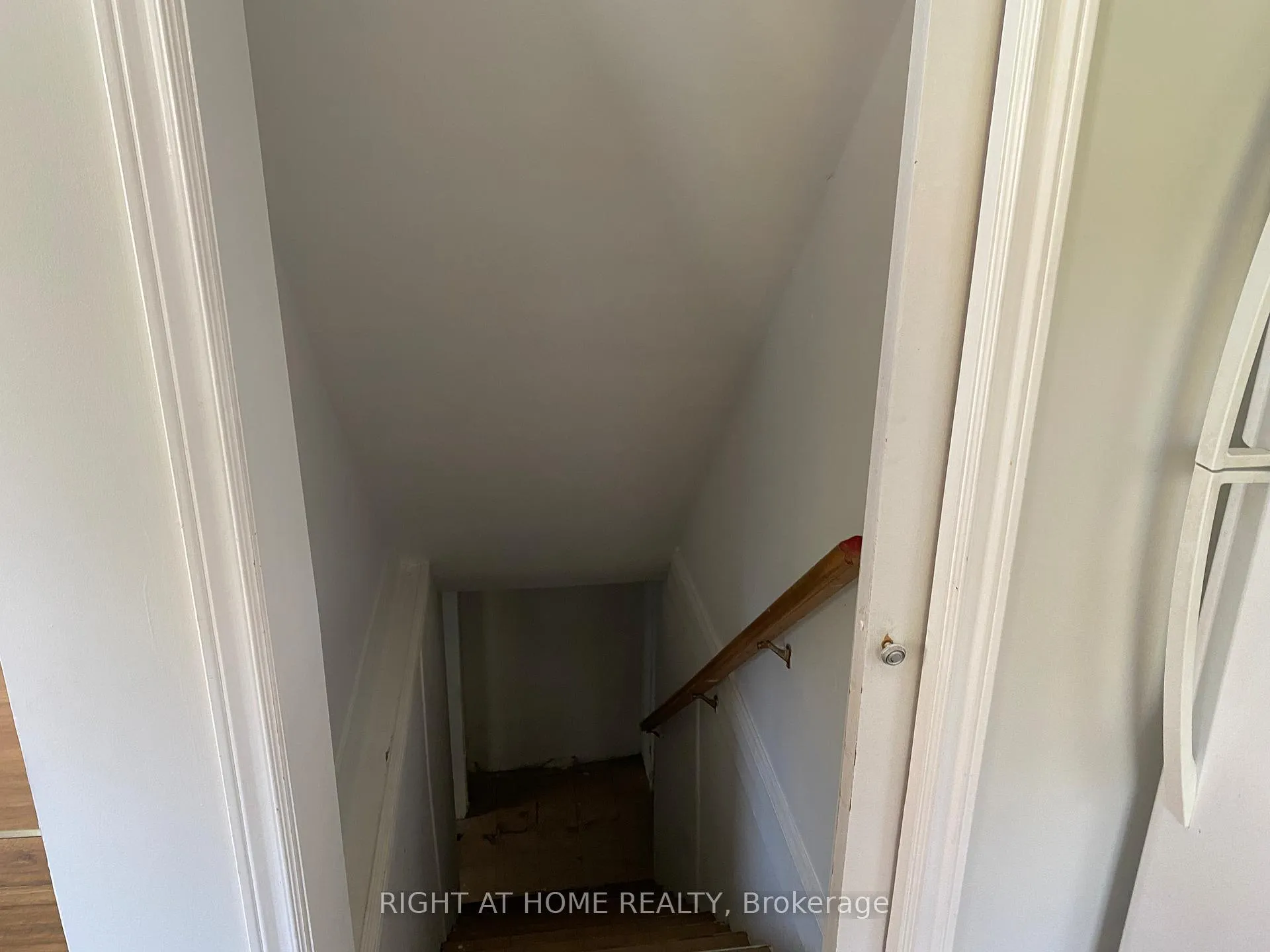 Photo 17 of 112 Baker Avenue, Richmond Hill, Crosby — HOMEH