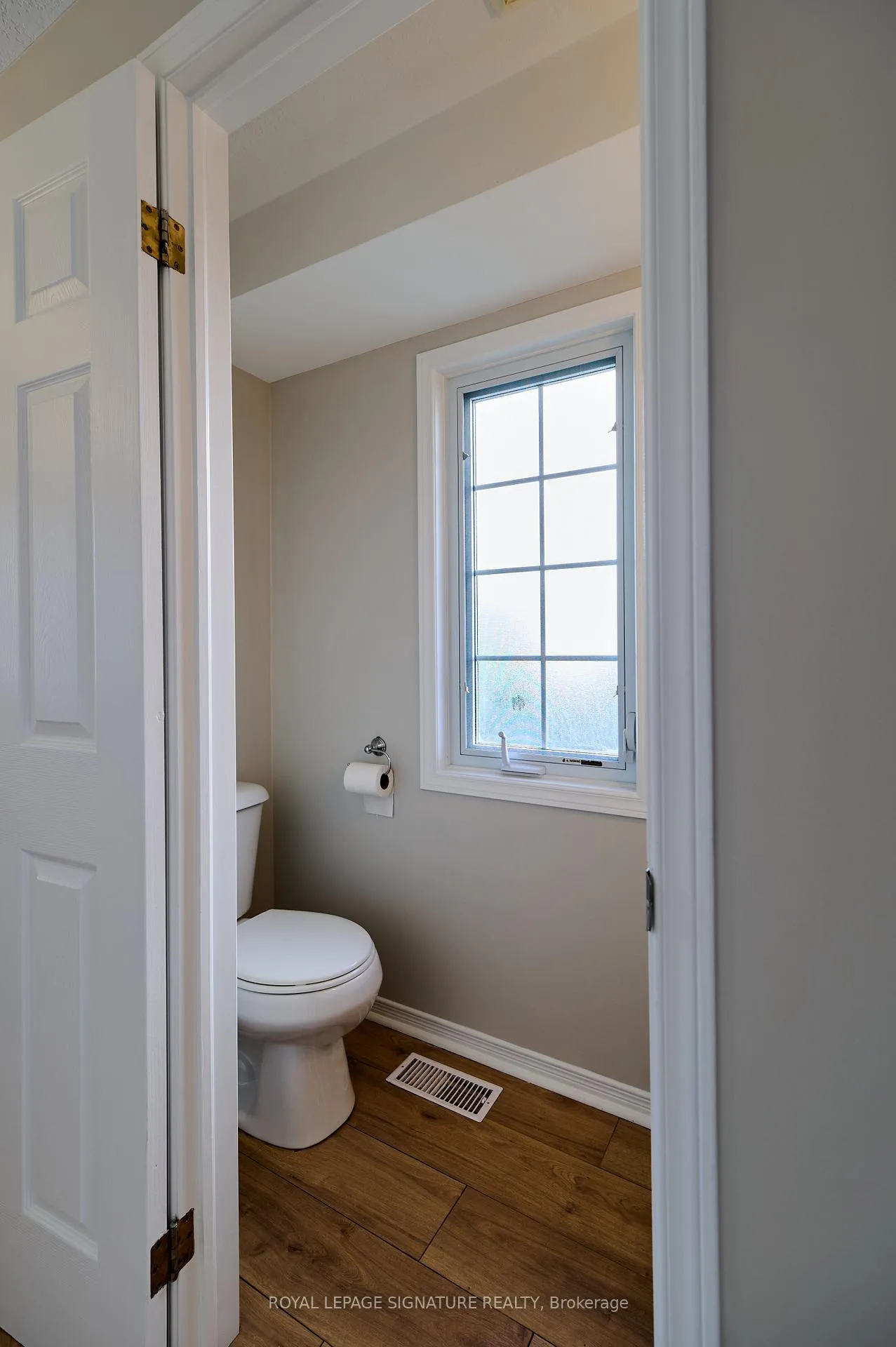 Photo 5 of 16 Chantilly Street, Kitchener, Huron Park — HOMEH