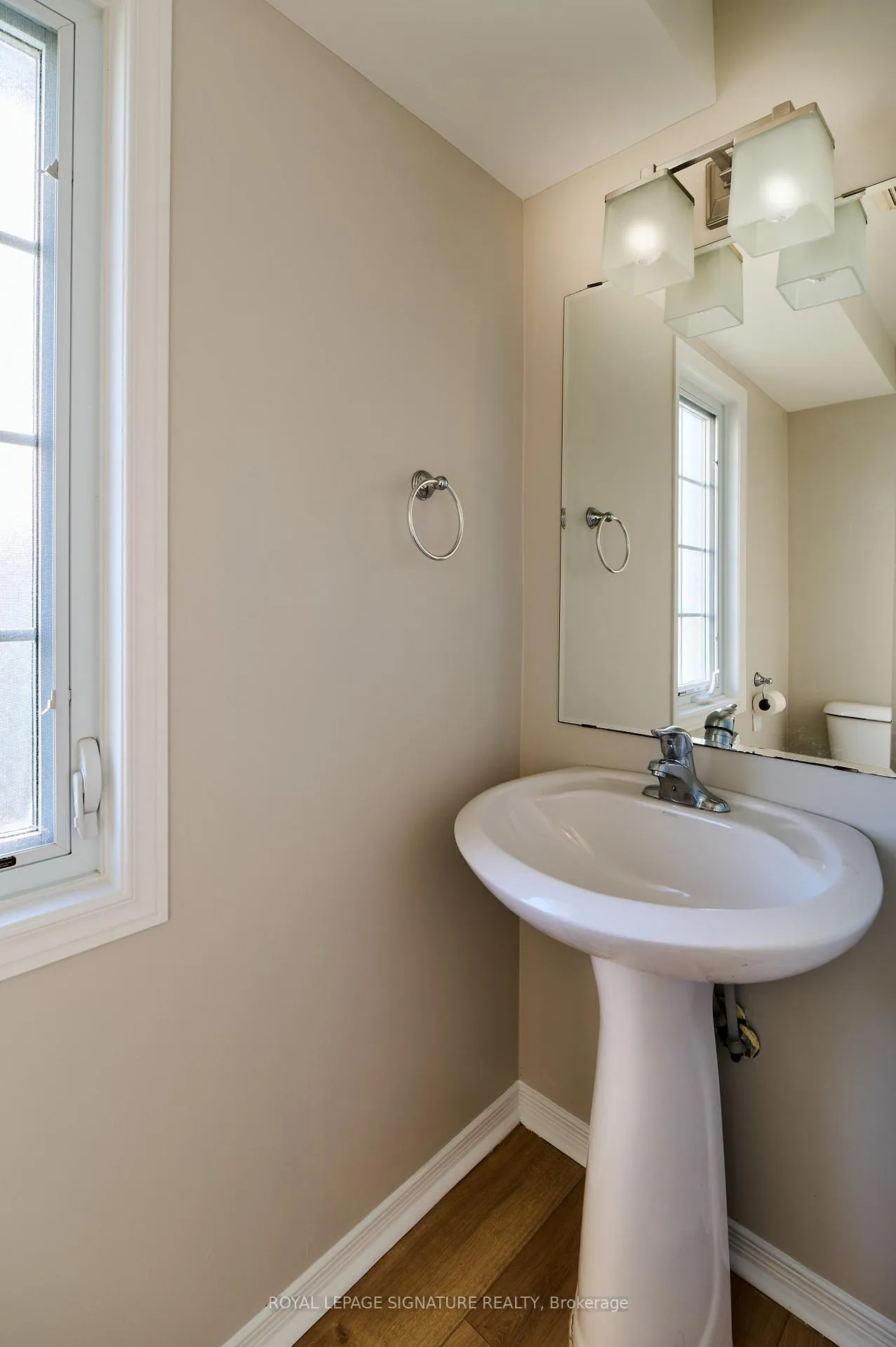 Photo 6 of 16 Chantilly Street, Kitchener, Huron Park — HOMEH