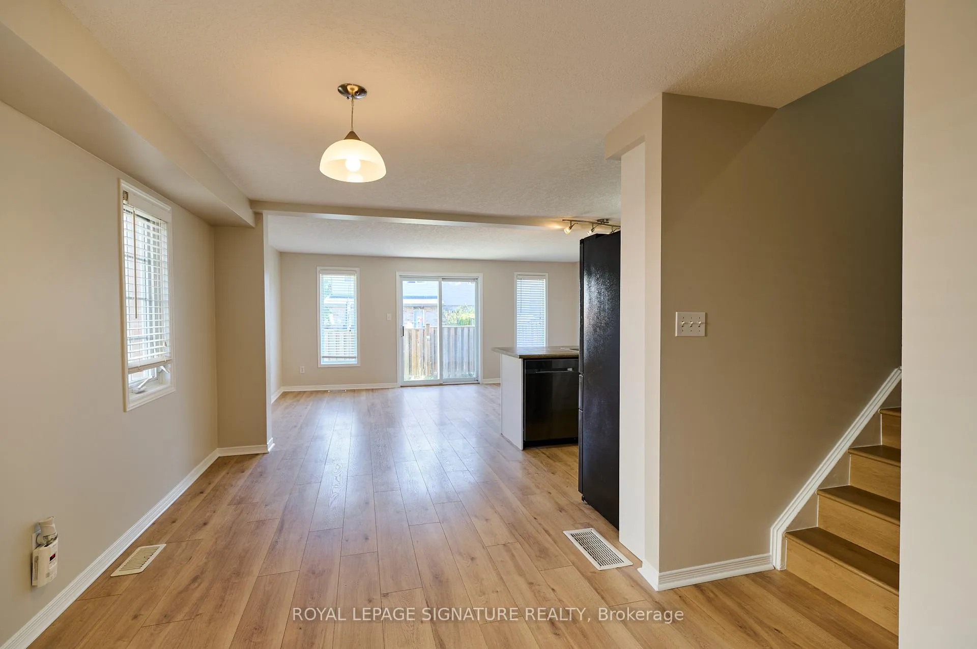 Photo 7 of 16 Chantilly Street, Kitchener, Huron Park — HOMEH