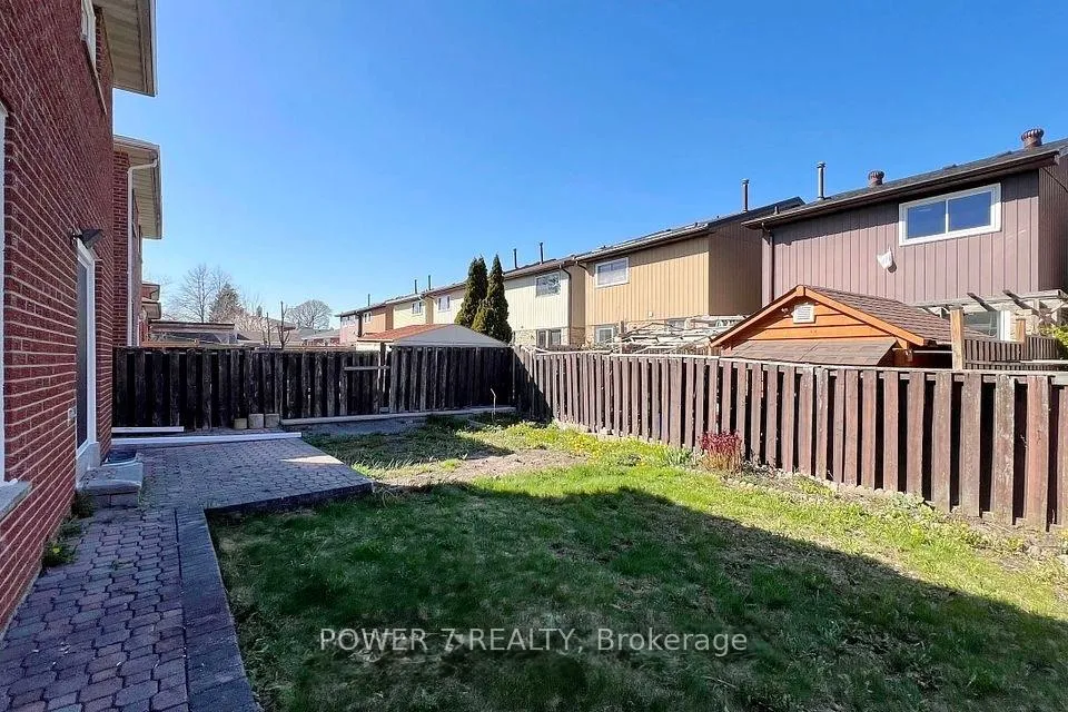 Photo 20 of Unit Main, 16 Simsbury Court, Markham, Milliken Mills West — HOMEH