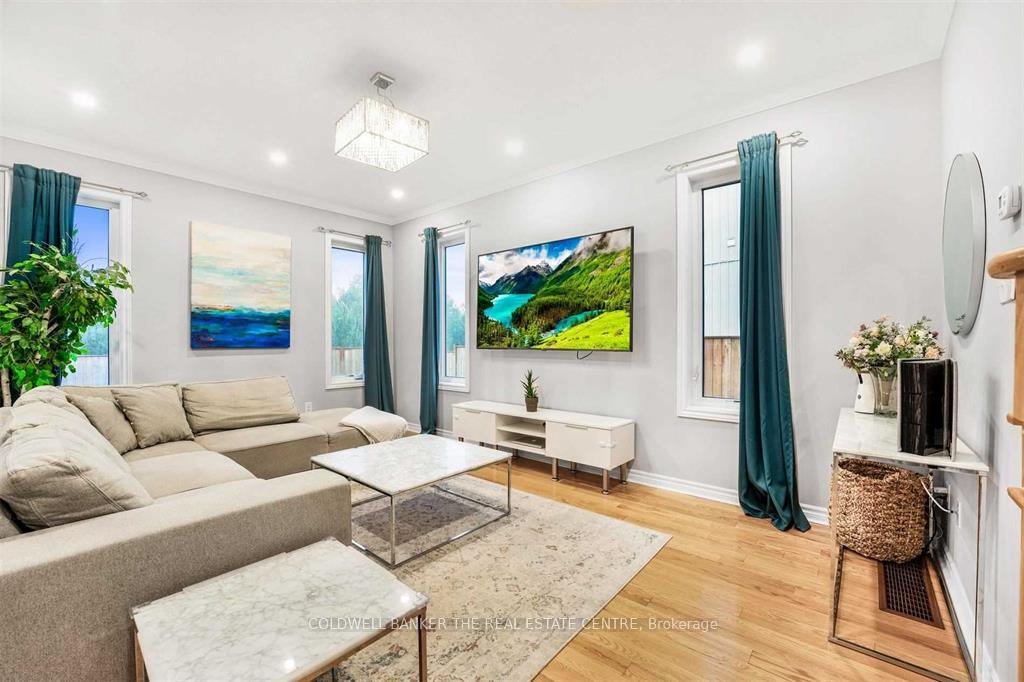 Photo 4 of 70 Blanchard Crescent, Essa, Angus — HOMEH