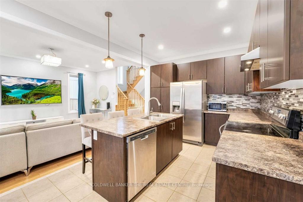 Photo 8 of 70 Blanchard Crescent, Essa, Angus — HOMEH