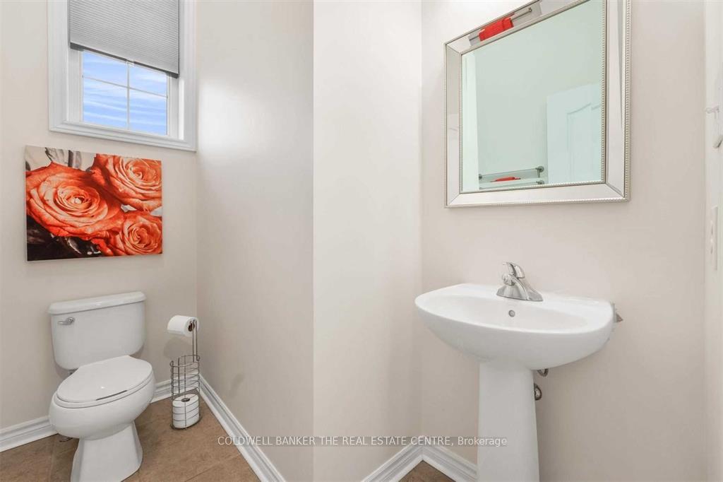 Photo 16 of 70 Blanchard Crescent, Essa, Angus — HOMEH