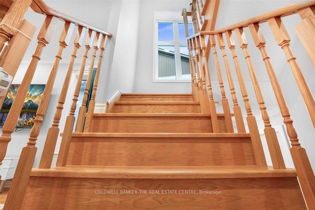 Photo 17 of 70 Blanchard Crescent, Essa, Angus — HOMEH