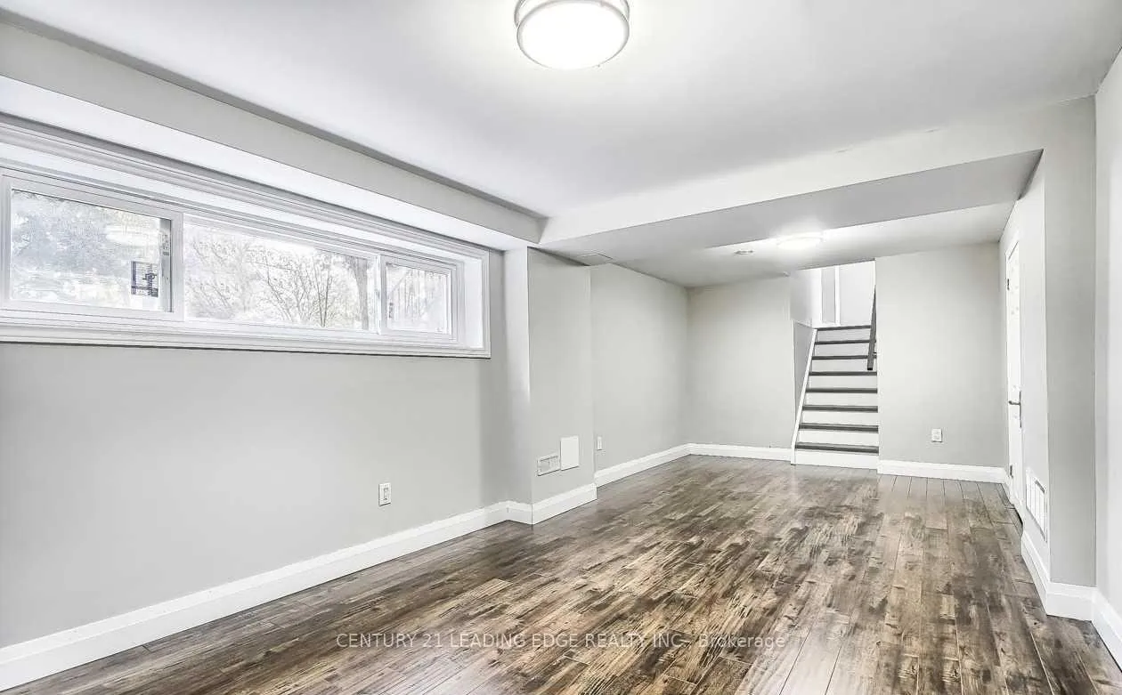 Photo 8 of 8 Captain Rolph Boulevard, Markham, Markham Village — HOMEH