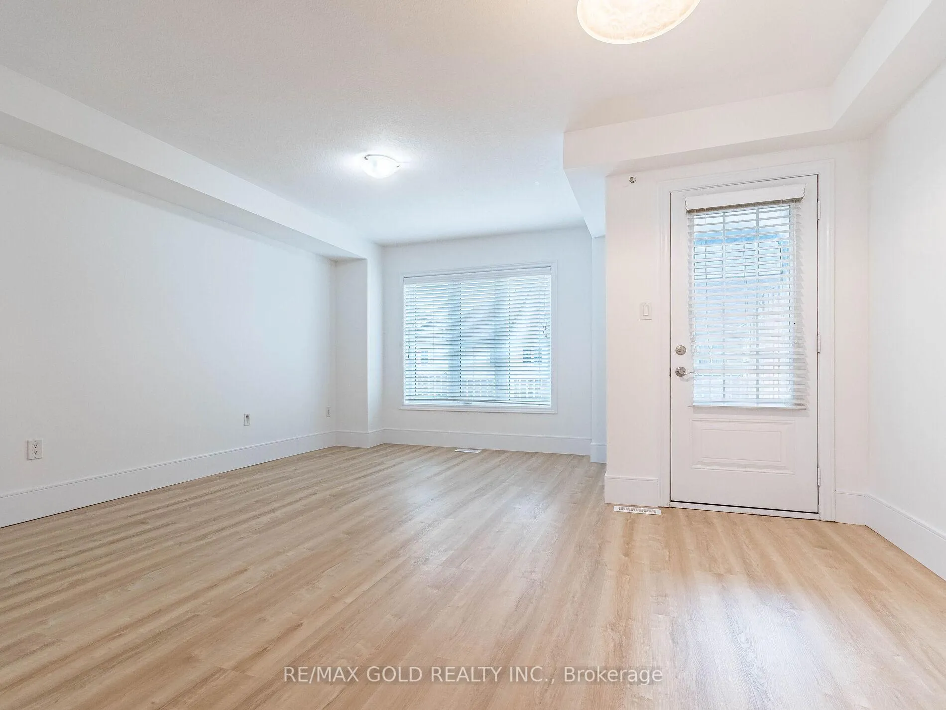 Photo 14 of 436 Linden Drive, Cambridge, Preston Heights — HOMEH