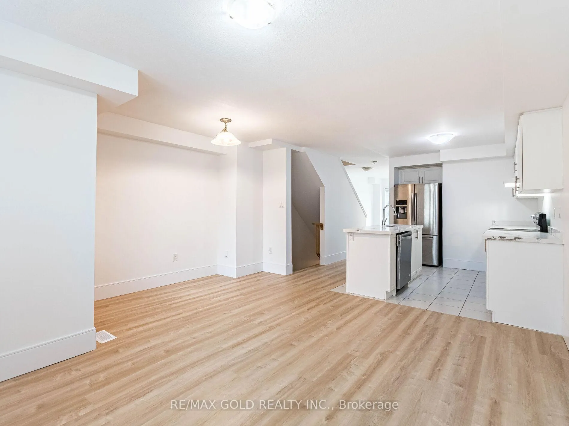 Photo 16 of 436 Linden Drive, Cambridge, Preston Heights — HOMEH
