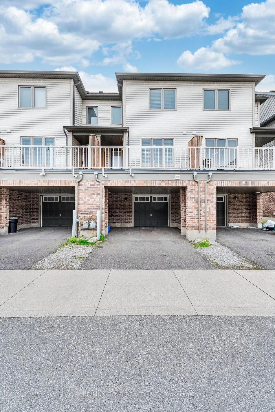 Photo 30 of 436 Linden Drive, Cambridge, Preston Heights — HOMEH