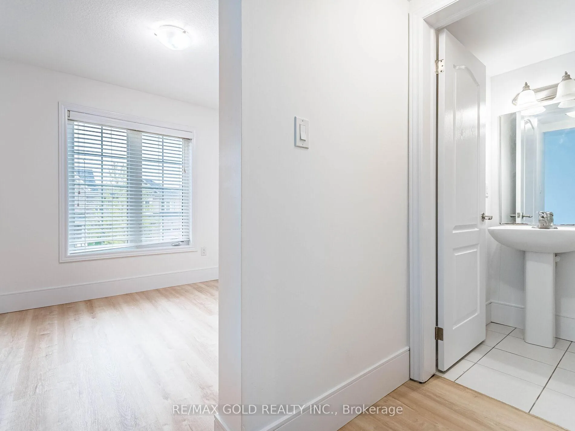 Photo 31 of 436 Linden Drive, Cambridge, Preston Heights — HOMEH
