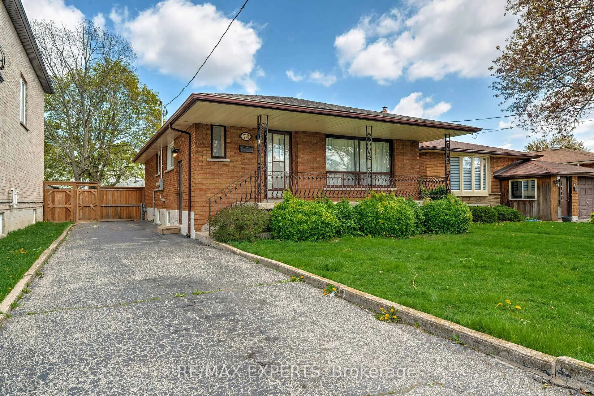 Photo 1 of 78 Atwater Crescent, Hamilton, Rolston — HOMEH