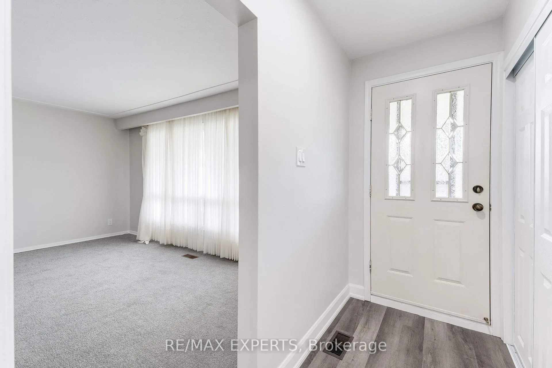 Photo 6 of 78 Atwater Crescent, Hamilton, Rolston — HOMEH