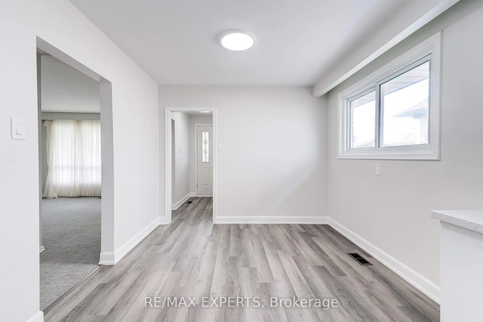 Photo 12 of 78 Atwater Crescent, Hamilton, Rolston — HOMEH
