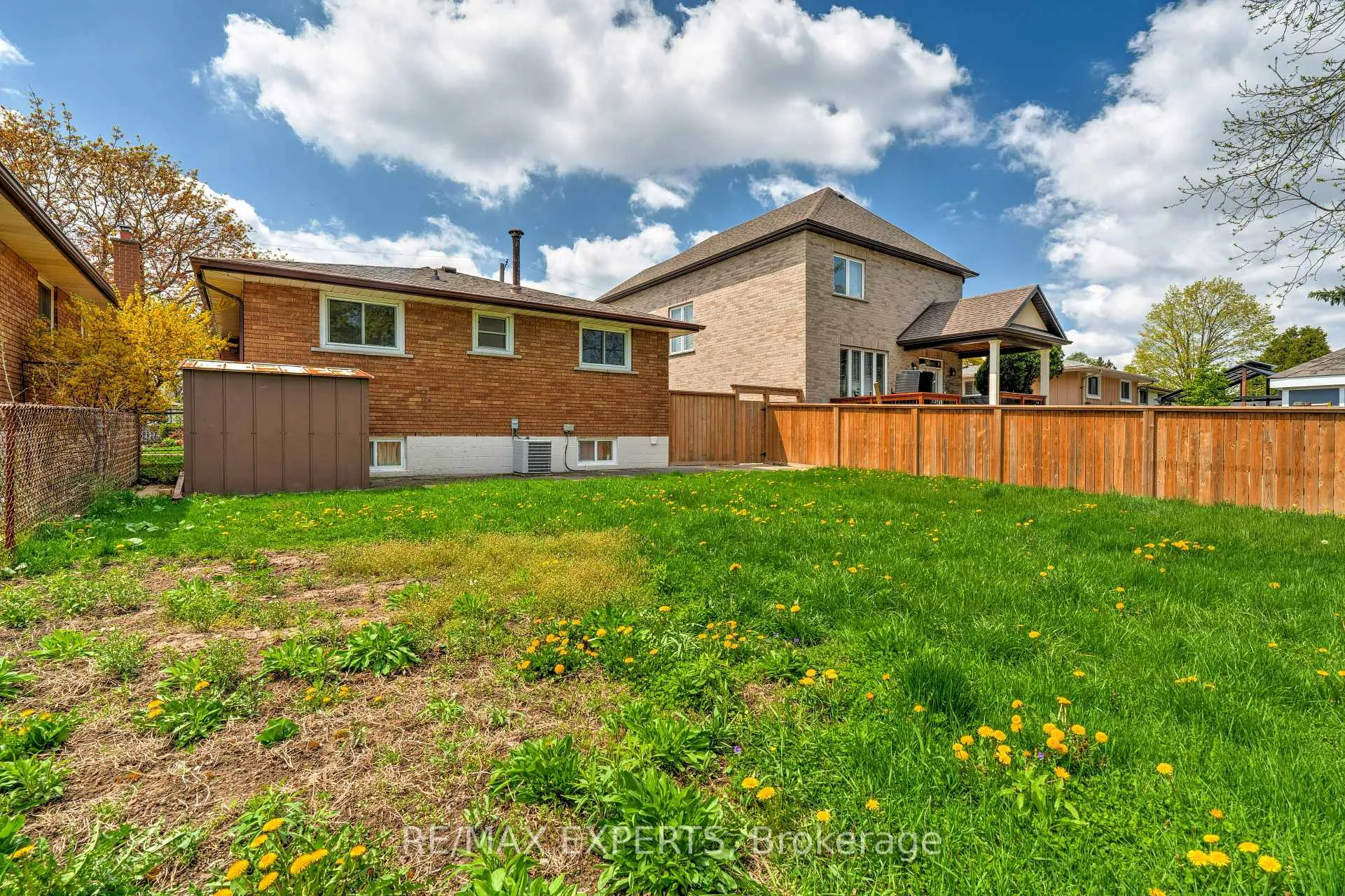 Photo 40 of 78 Atwater Crescent, Hamilton, Rolston — HOMEH