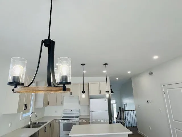 Photo 18 of 49 Summit Crescent, Belleville, Belleville Ward — HOMEH