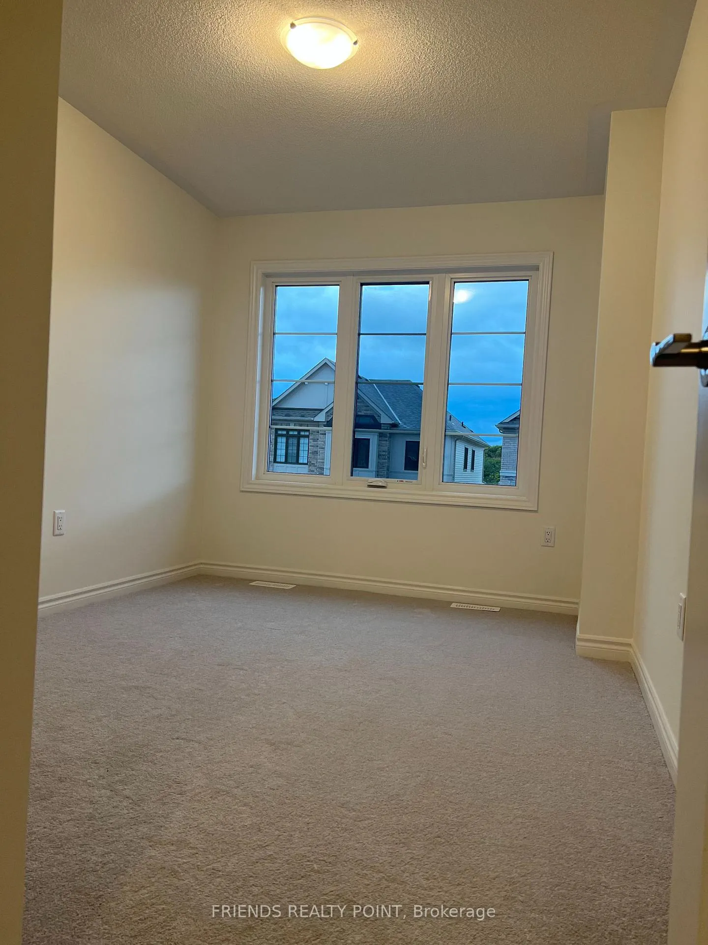 Photo 9 of 148 Shepherd Drive, Barrie, Painswick South — HOMEH