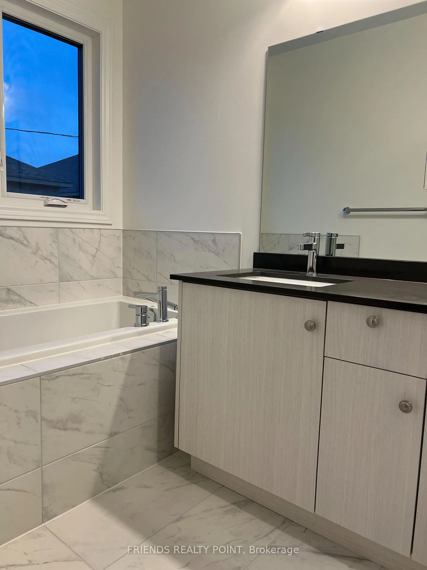 Photo 17 of 148 Shepherd Drive, Barrie, Painswick South — HOMEH