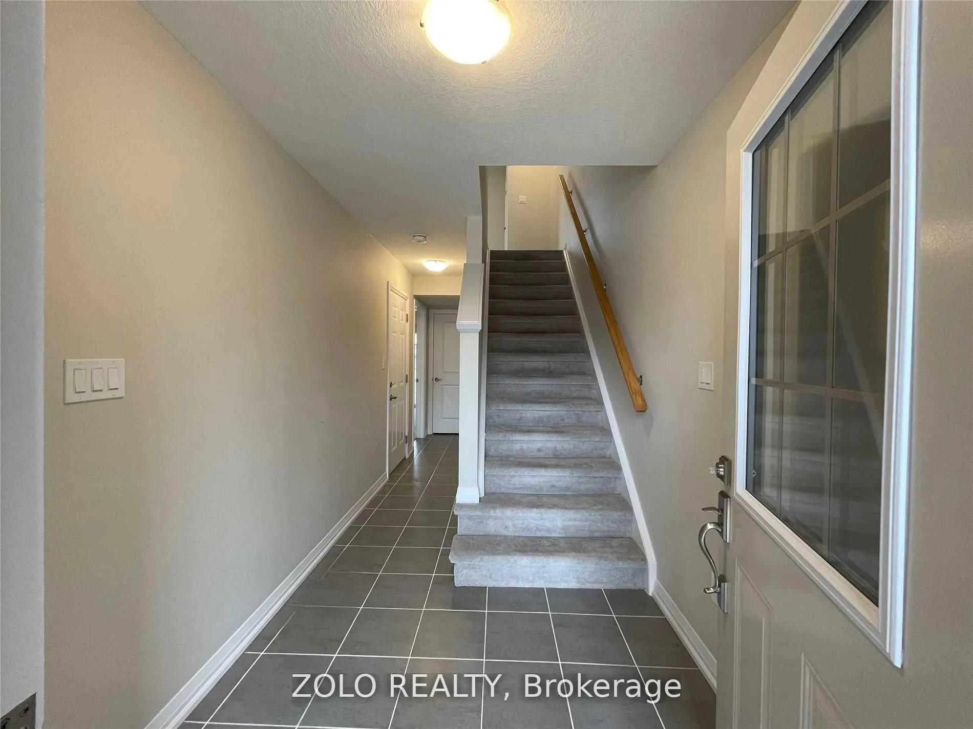 Photo 3 of 106 Monarch Woods Drive, Kitchener, Pioneer Park/Doon/Wyldwoods — HOMEH