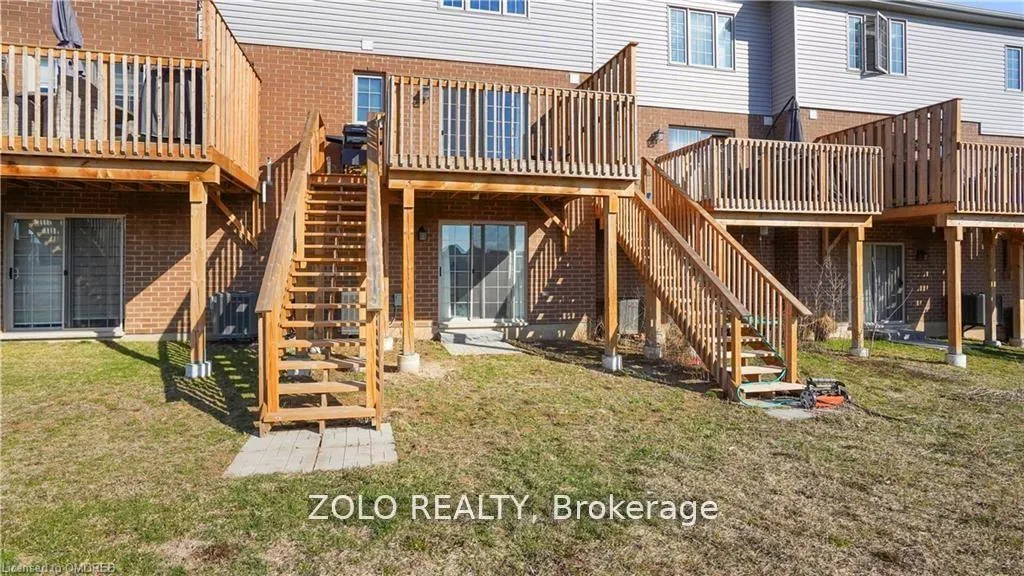 Photo 5 of 106 Monarch Woods Drive, Kitchener, Pioneer Park/Doon/Wyldwoods — HOMEH