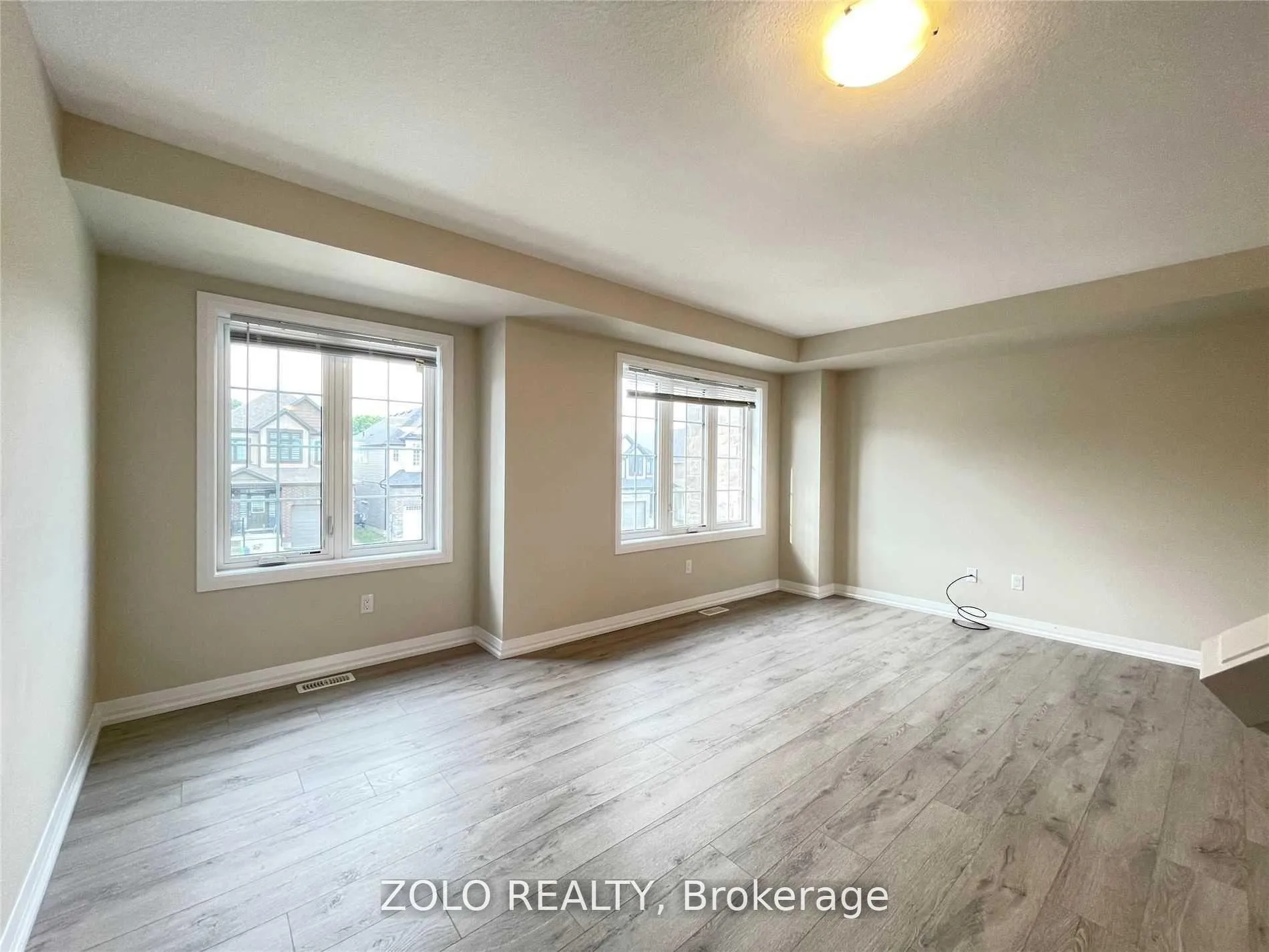 Photo 6 of 106 Monarch Woods Drive, Kitchener, Pioneer Park/Doon/Wyldwoods — HOMEH