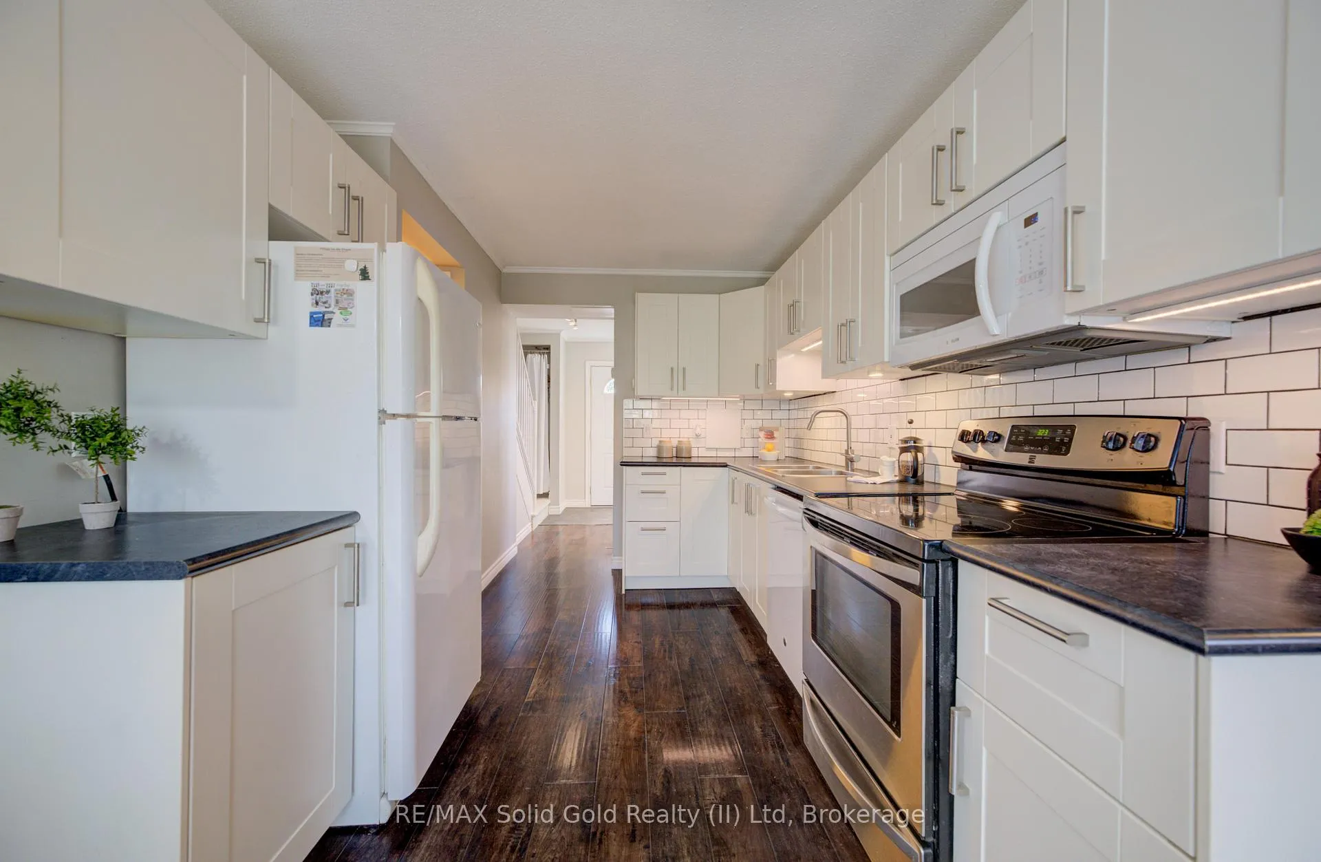 Photo 3 of Unit 22, 121 University Avenue E, Waterloo — HOMEH