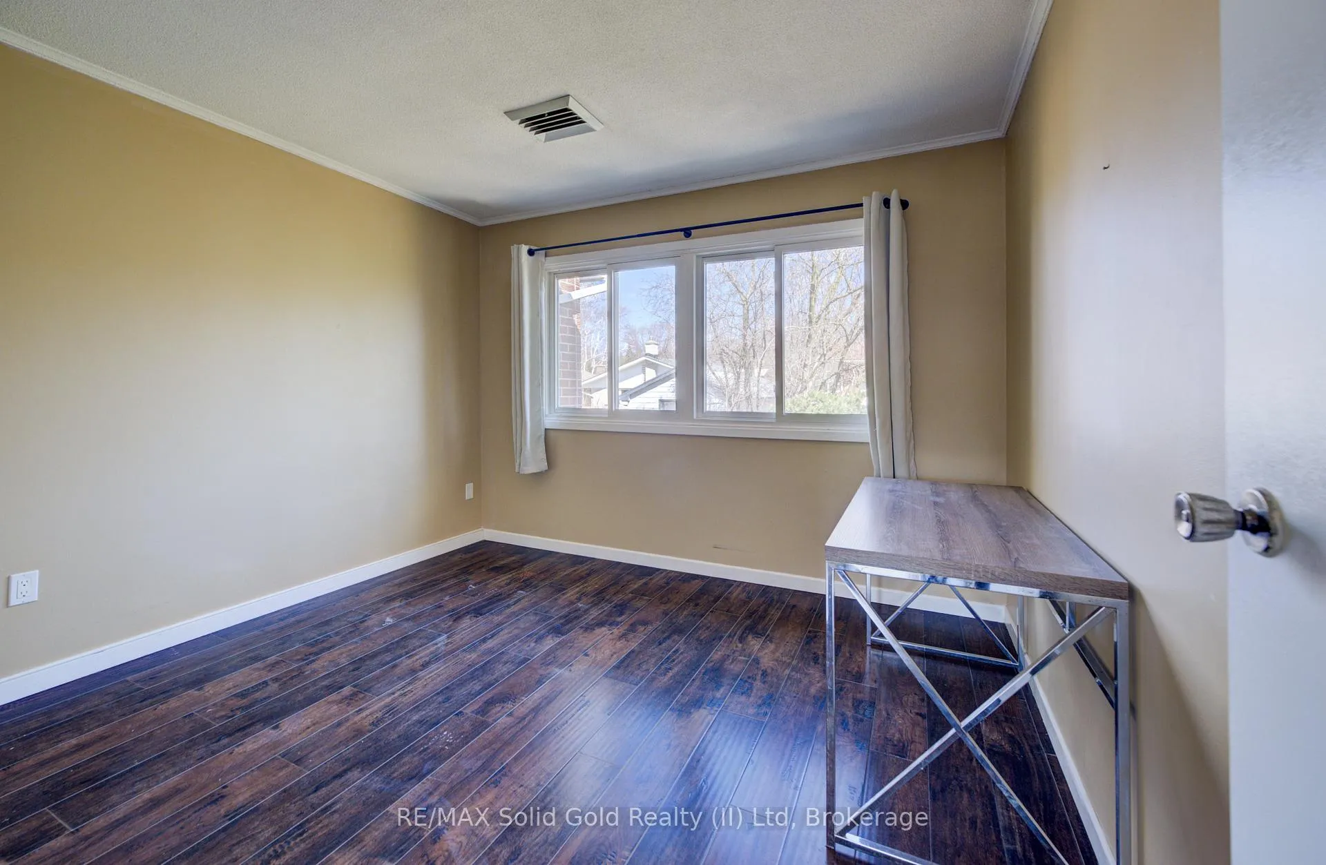 Photo 15 of Unit 22, 121 University Avenue E, Waterloo — HOMEH
