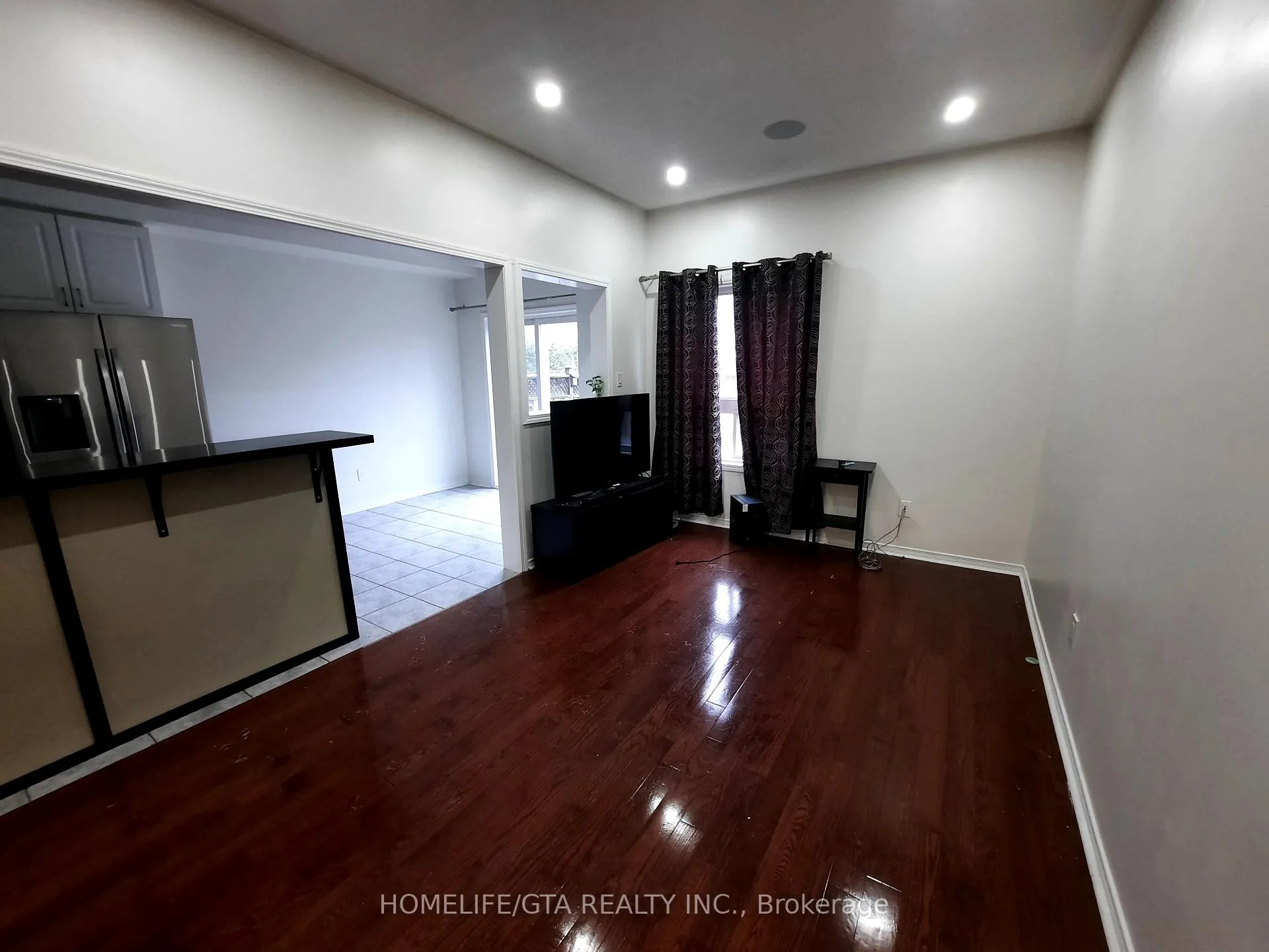 Photo 2 of 156 Bourbon Place, Whitby, Pringle Creek — HOMEH