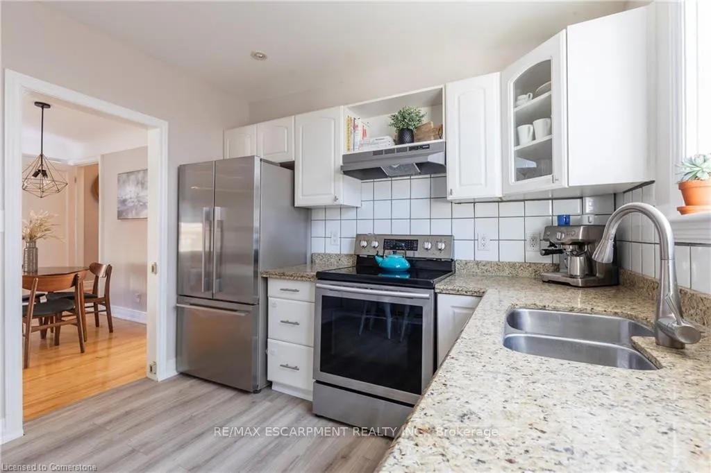 Photo 9 of 19 Woodbridge Road, Hamilton, Rosedale — HOMEH