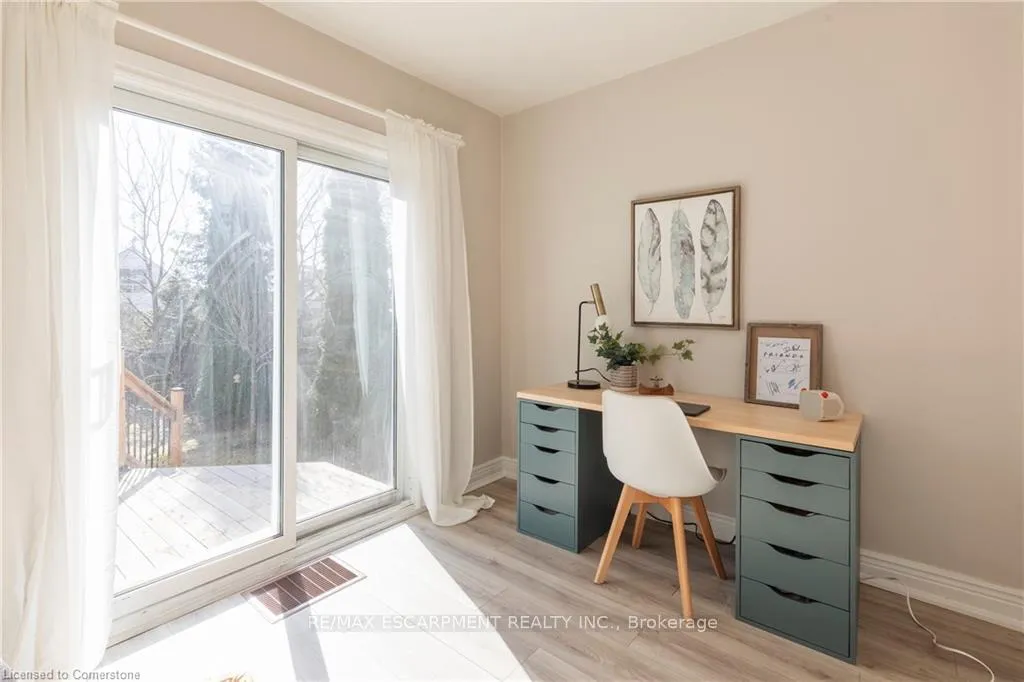Photo 13 of 19 Woodbridge Road, Hamilton, Rosedale — HOMEH