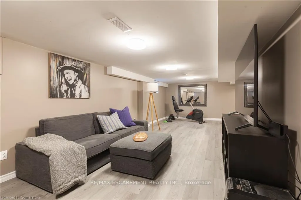 Photo 25 of 19 Woodbridge Road, Hamilton, Rosedale — HOMEH