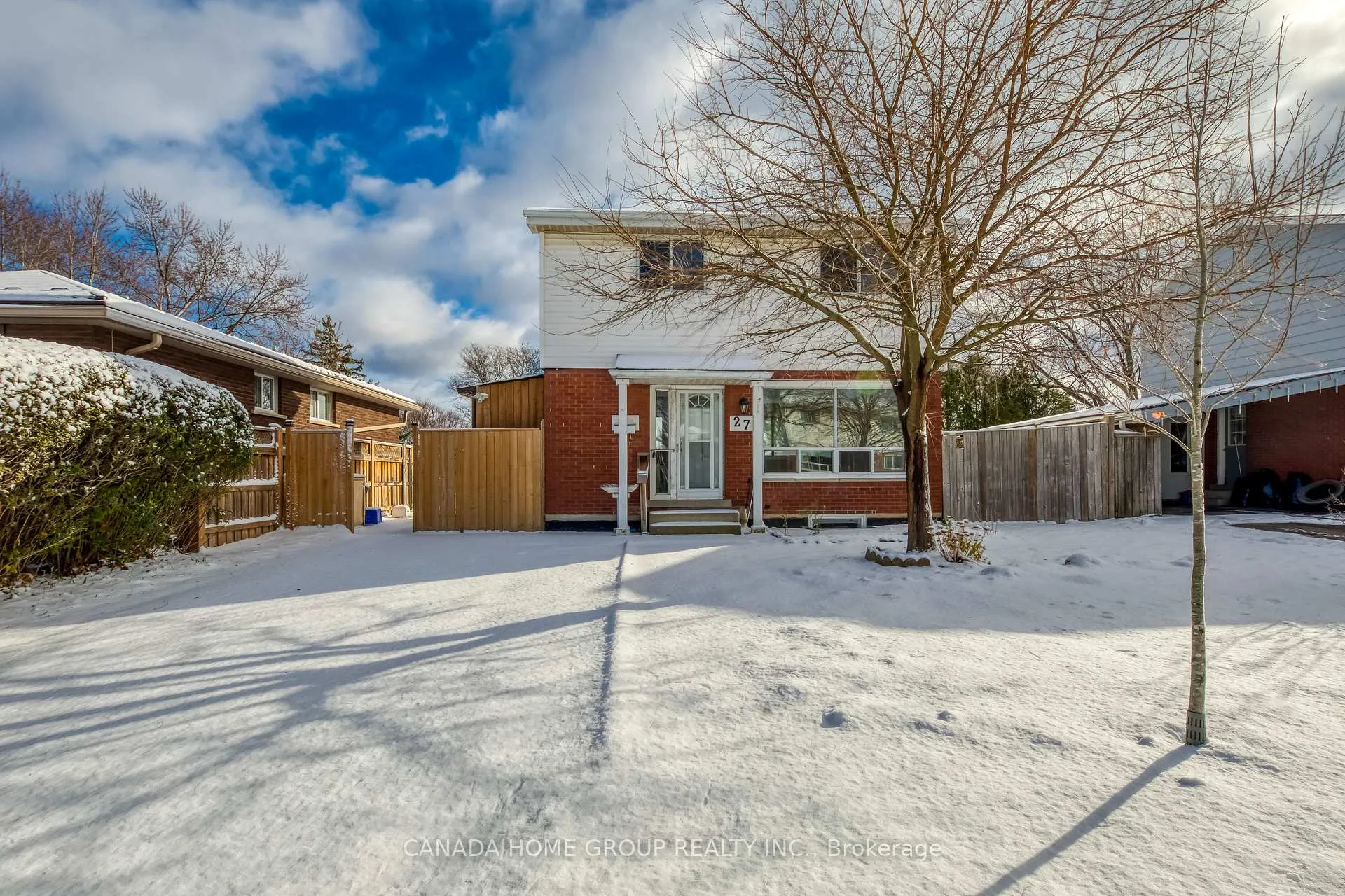 Photo 1 of Unit Upper, 27 Austin Drive, Hamilton, Lawfield — HOMEH