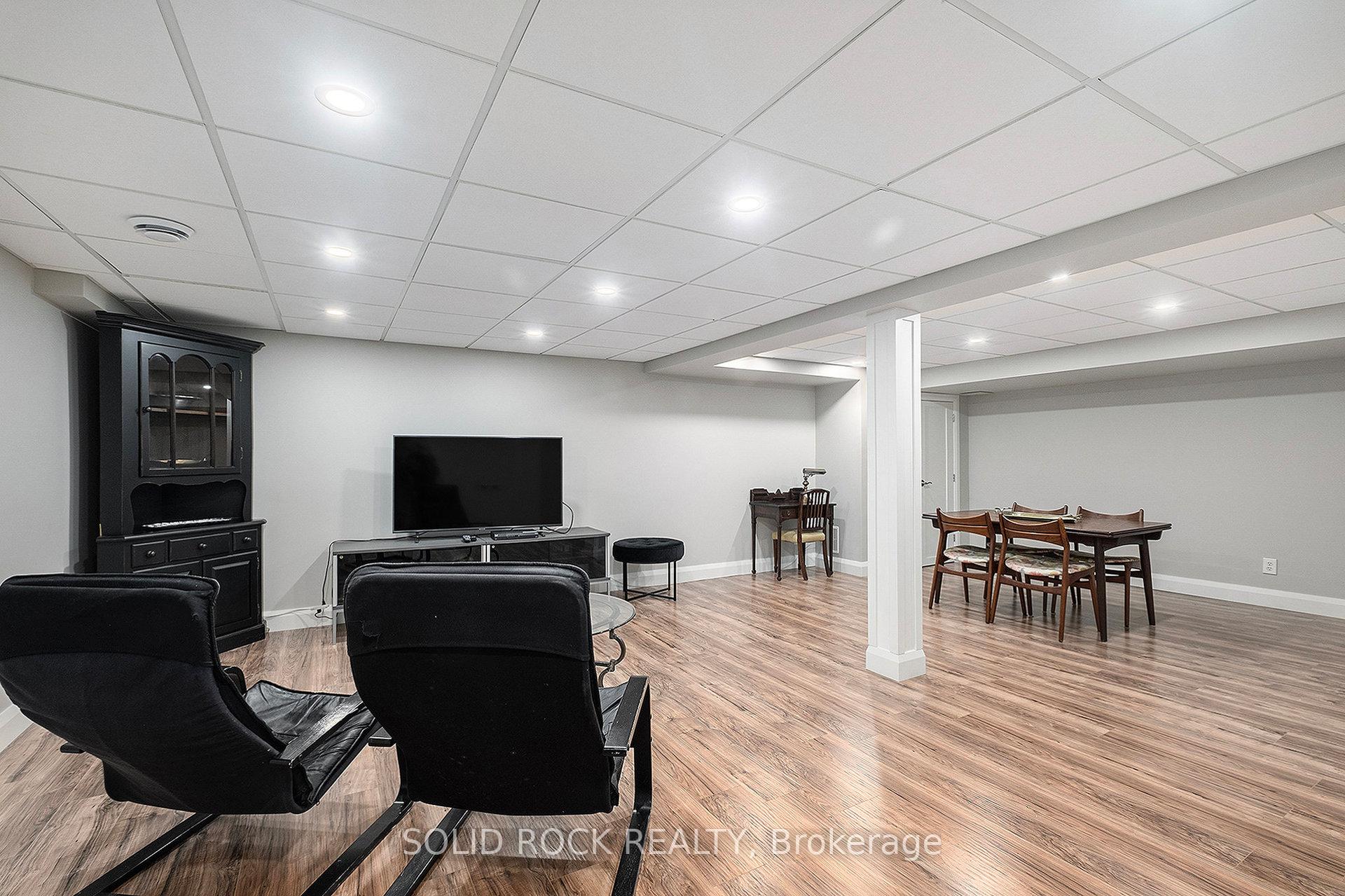 Photo 31 of 18 Falk Avenue, Ottawa, Barrhaven - Knollsbrook — HOMEH