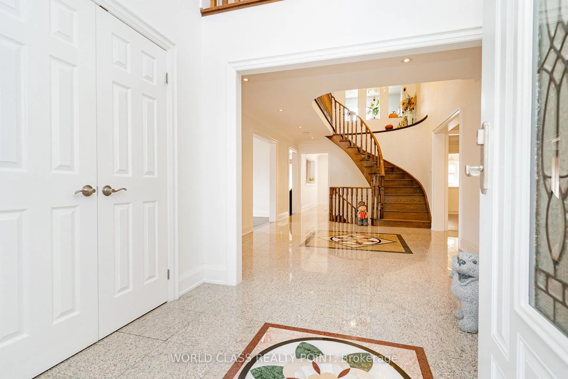 Photo 3 of 117 Highglen Avenue, Markham, Milliken Mills East — HOMEH